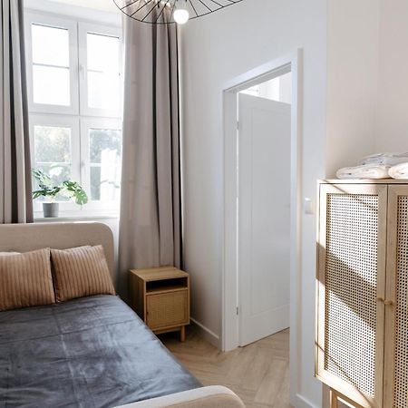 Mb By The Sea Apartments - Old Town Гданск Екстериор снимка